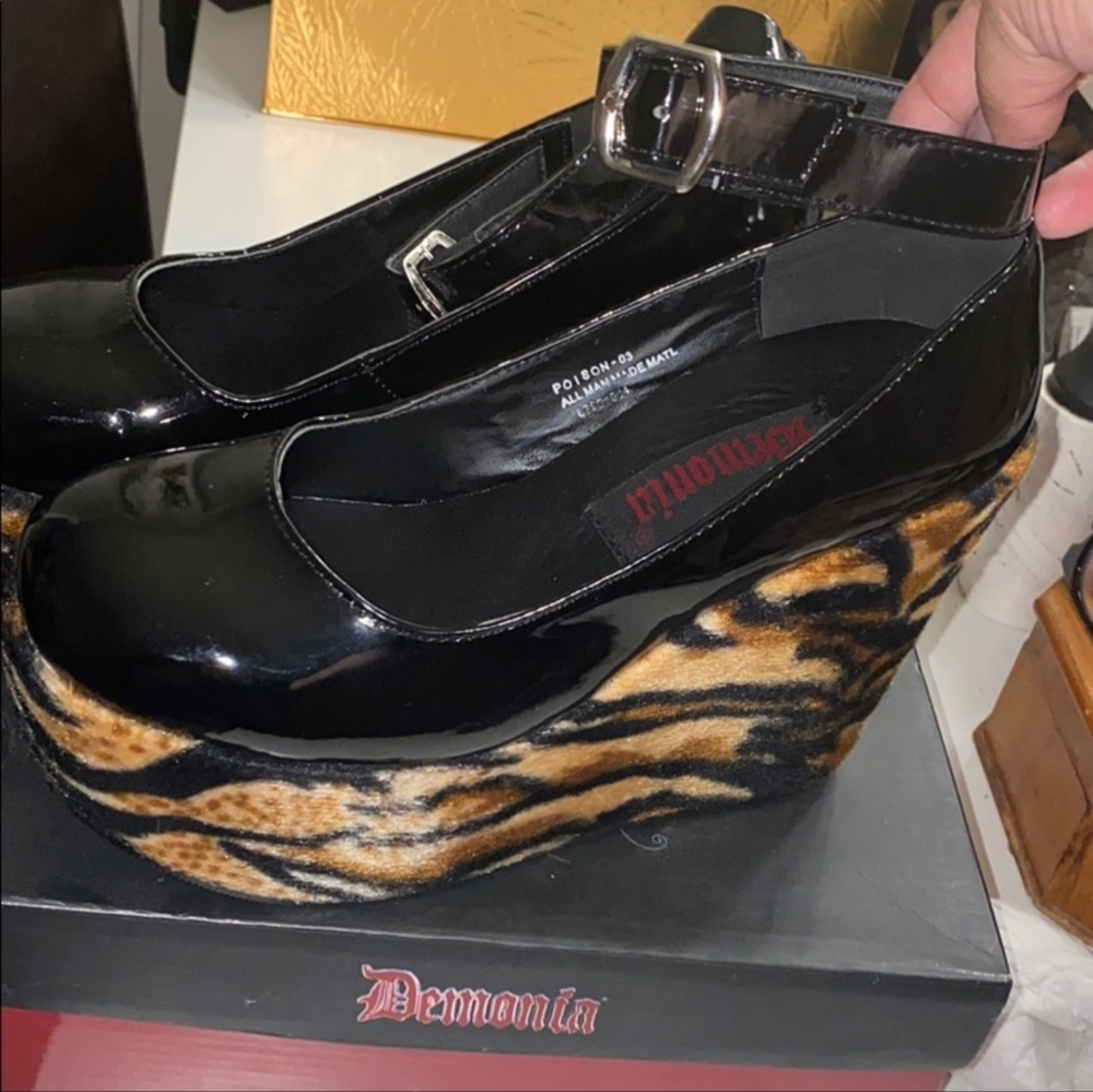 Demonia Tiger Poison 03 Platform Wedge